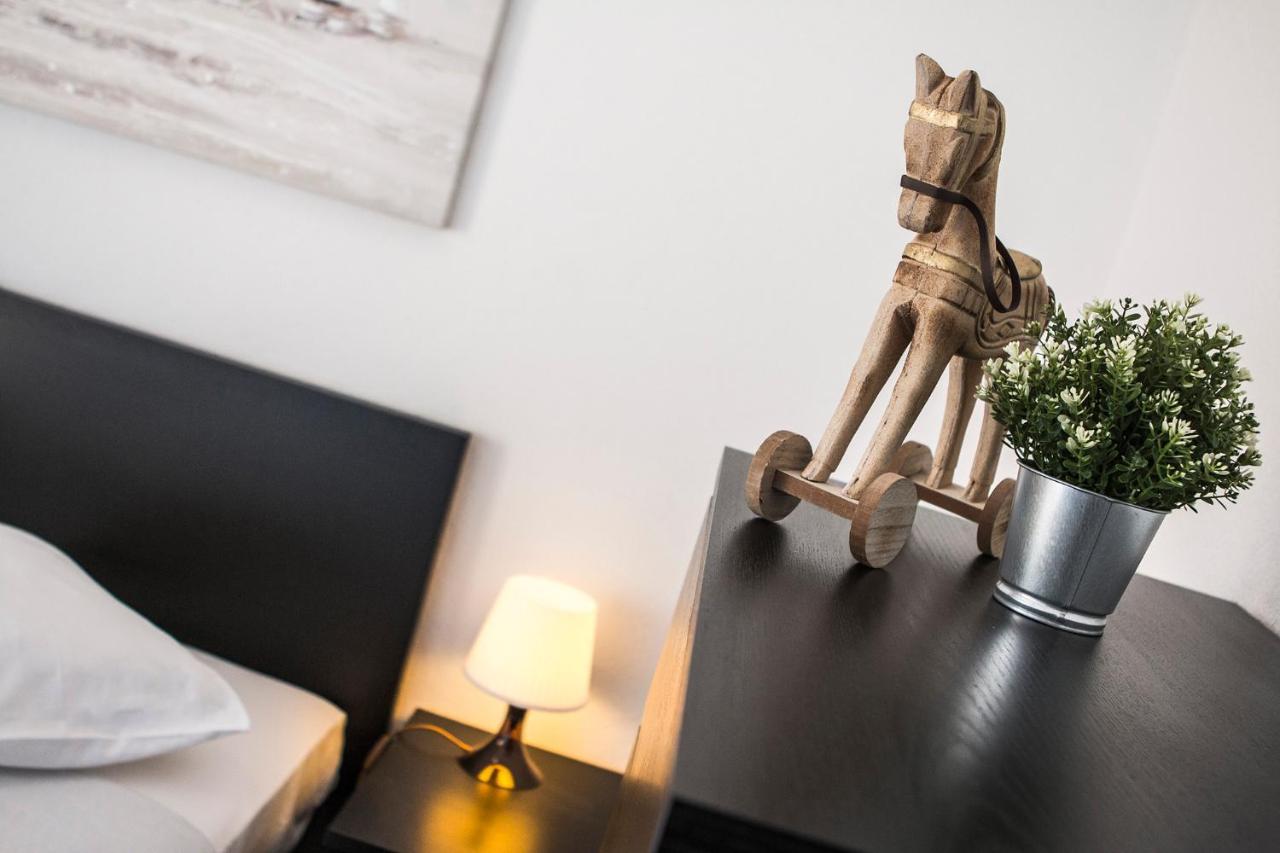 Olive Tree Apartments Σπλιτ Εξωτερικό φωτογραφία